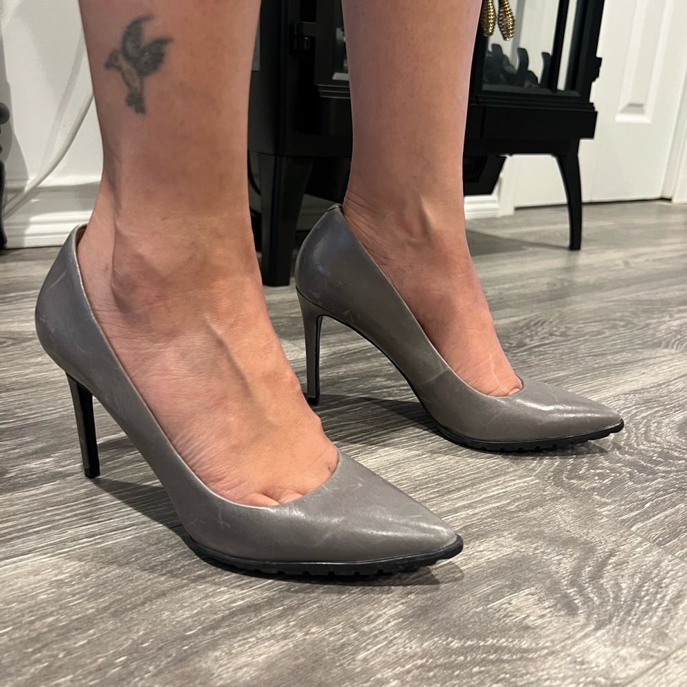 Nine West Classic Gray Heels